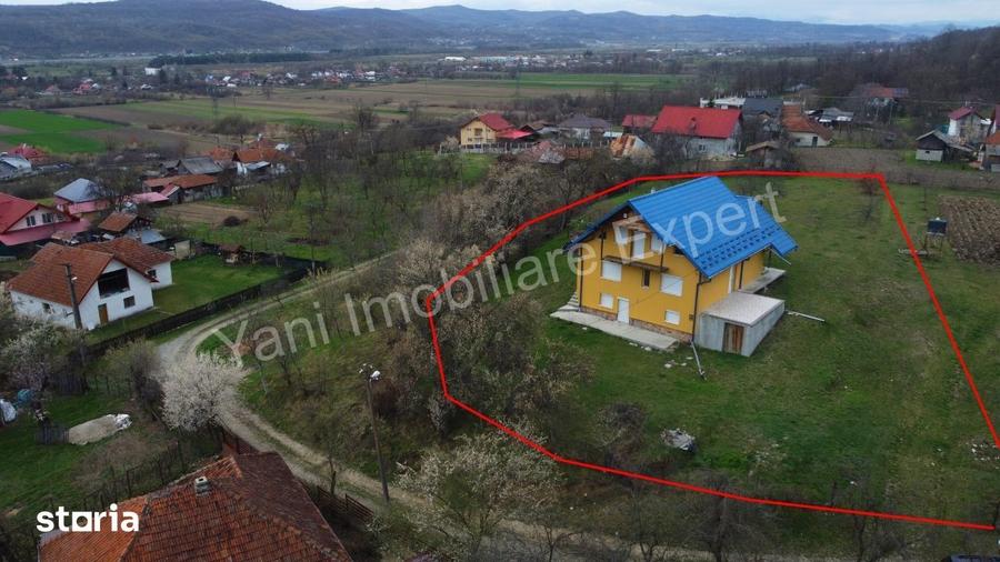 Casă cu 4 camere cu Teren 2044 Mp în Băiculești
