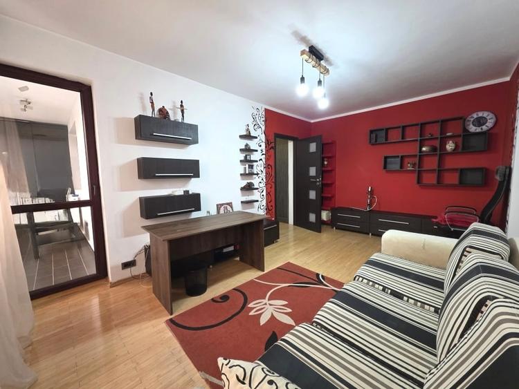 Apartament cu 2 camere semidecomandat în P-ța Gorjului