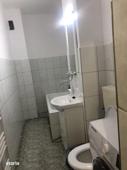 Apartament cu 2 camere semidecomandat, mobilat în Central