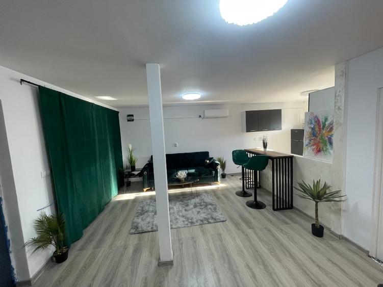 Casă individuală cu 4 camere cu Canalizare în Dumbrăvița