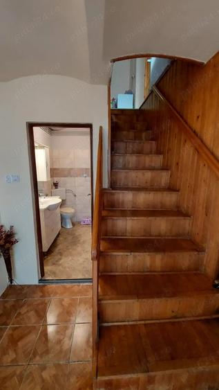 Casă cu 3 camere cu Teren 100 Mp în Central