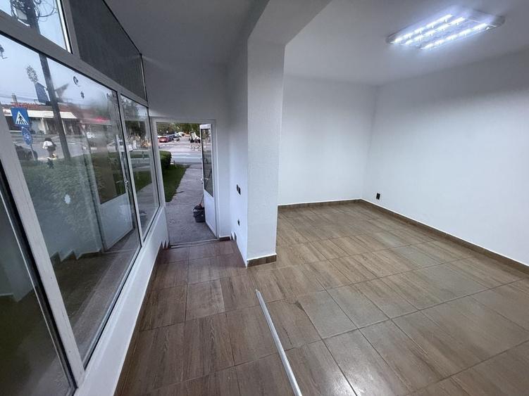 Spațiu comercial, de 35 mp, în Central
