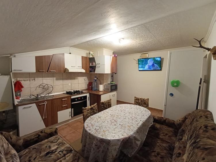 Apartament cu 3 camere decomandat în Șagului