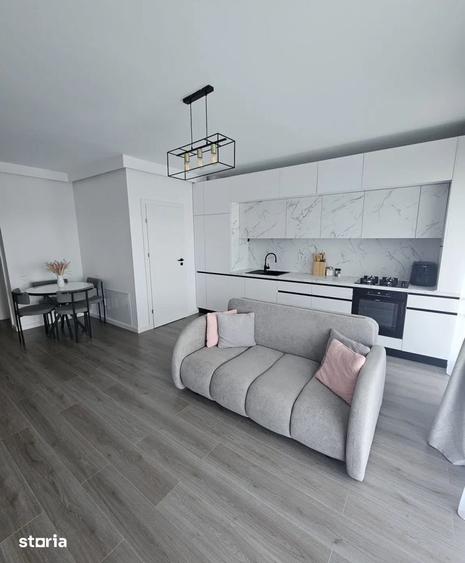 Apartament cu 2 camere semidecomandat în Florești