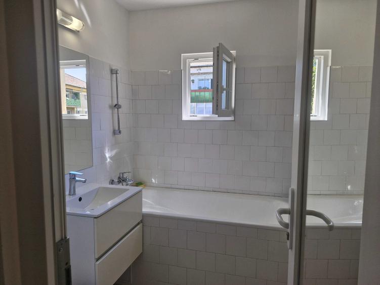 Apartament cu 2 camere decomandat în Exterior Vest