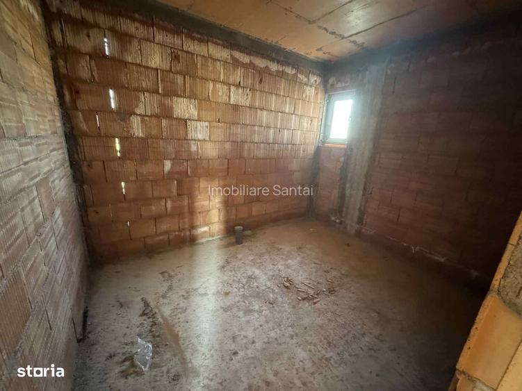 Case noi 3 camere + living , 550 mp teren , Paulesti