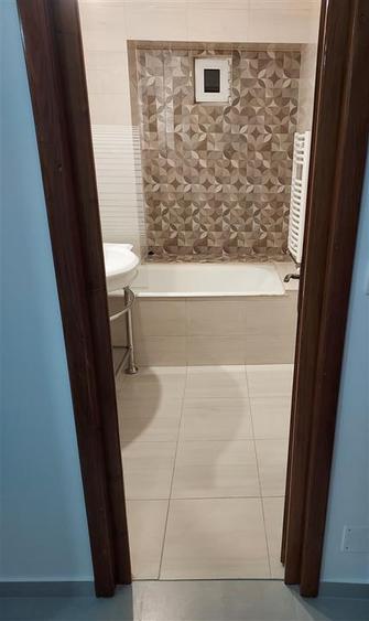 Apartament cu 3 camere decomandat în Păcurari