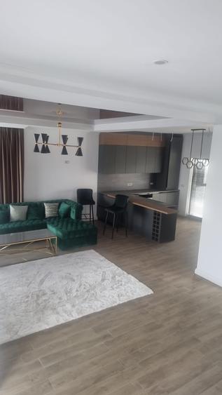 Casă individuală cu 5 camere cu Piscina în Bârnova