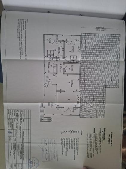 Duplex cu 7 camere cu Canalizare în Boldești-Scăeni