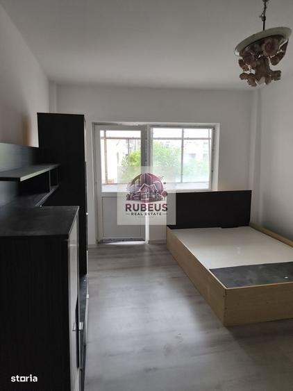 Apartament cu 4 camere în Gura Văii