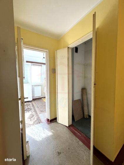 Apartament cu 2 camere semidecomandat în Sârbi