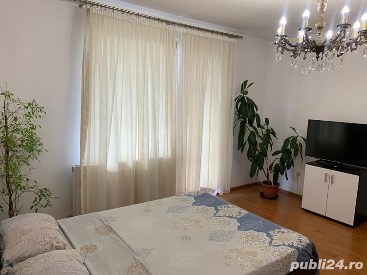 Garsonieră decomandată în Central