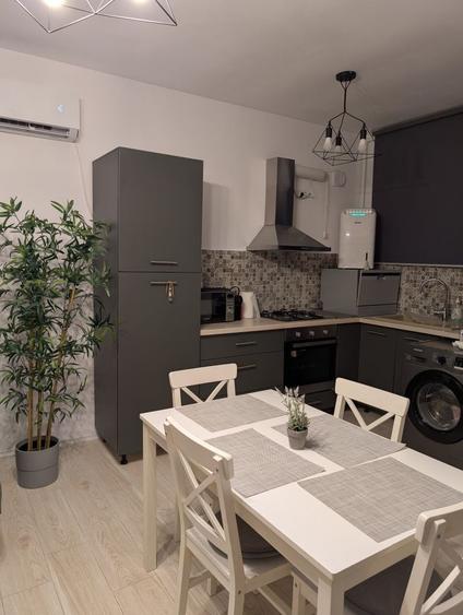 Apartament cu 2 camere decomandat în Năvodari