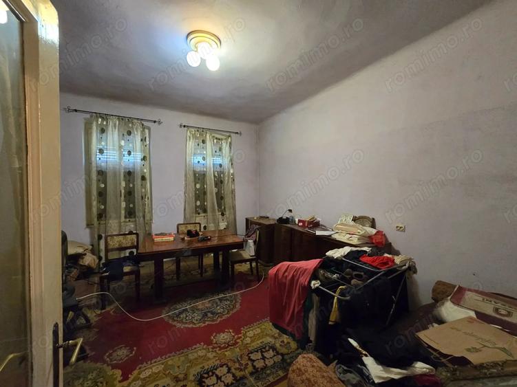 Apartament cu 4 camere decomandat, mobilat în Cetății