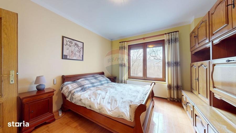 Casă cu 4 camere în Sohodol