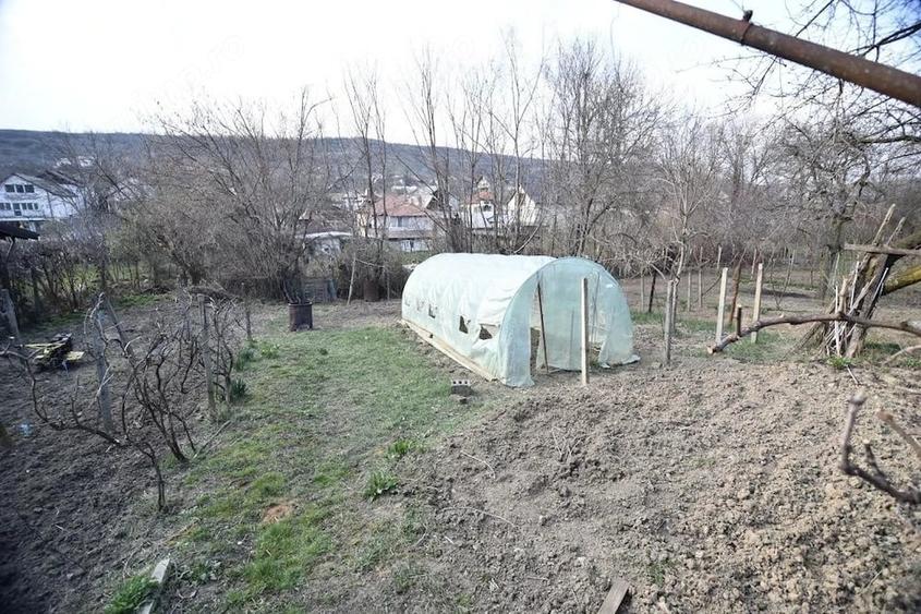 Casă cu 3 camere cu Teren 742 Mp în Ștefănești