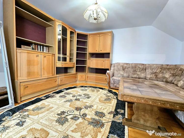 Apartament cu 3 camere decomandat în Chișoda