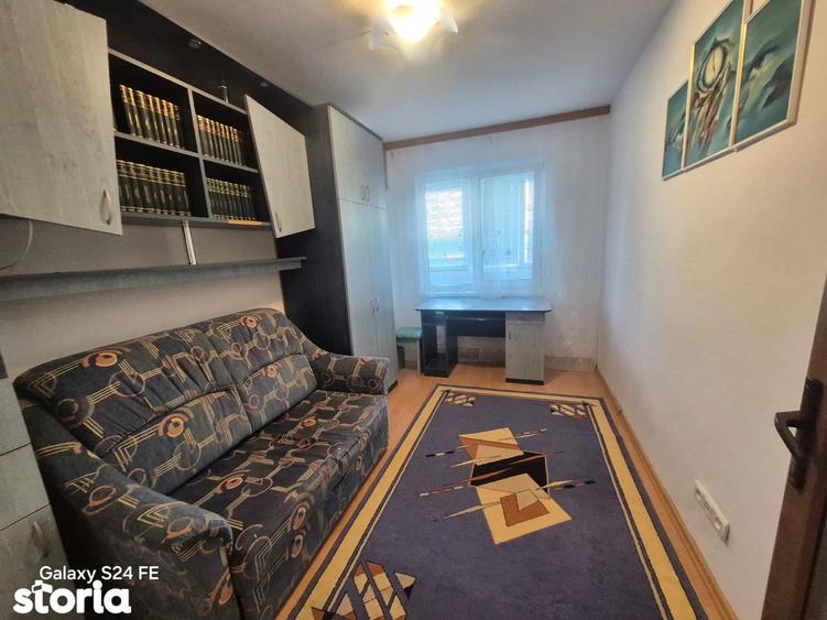De inchiriat Apartament tip duplex cu 3 camere /etaj 1 - 4