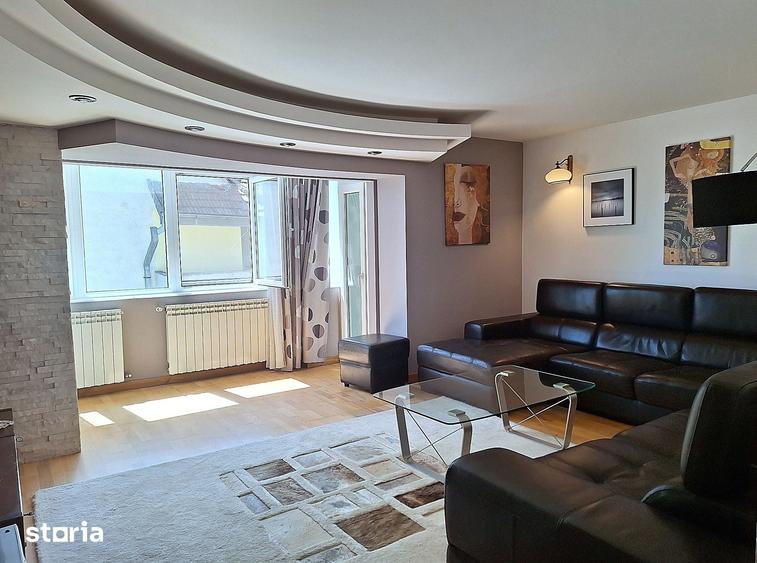 Apartament cu 3 camere decomandat în Târgu Cucu