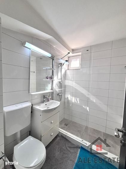 Apartament renovat cu 3 camere, mobilat modern, Centru - Turda - 1