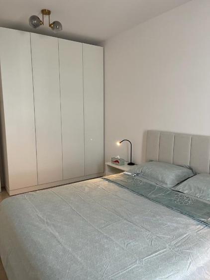 Apartament cu 2 camere semidecomandat în Tei