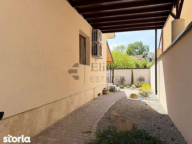 Casă cu 4 camere cu Teren 250 Mp în Ultracentral