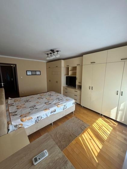 Apartament cu 2 camere în Lipovei