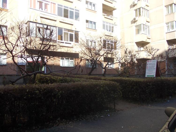 Apartament cu 2 camere decomandat în Mărășești