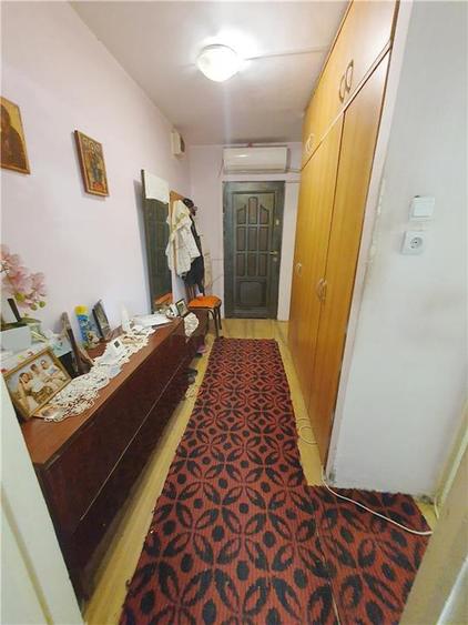 Garsonieră decomandată, mobilată în Soarelui