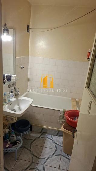 Apartament cu 3 camere semidecomandat în Central