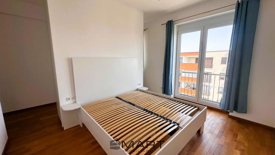 Apartament cu 4 camere decomandat în Lazaret