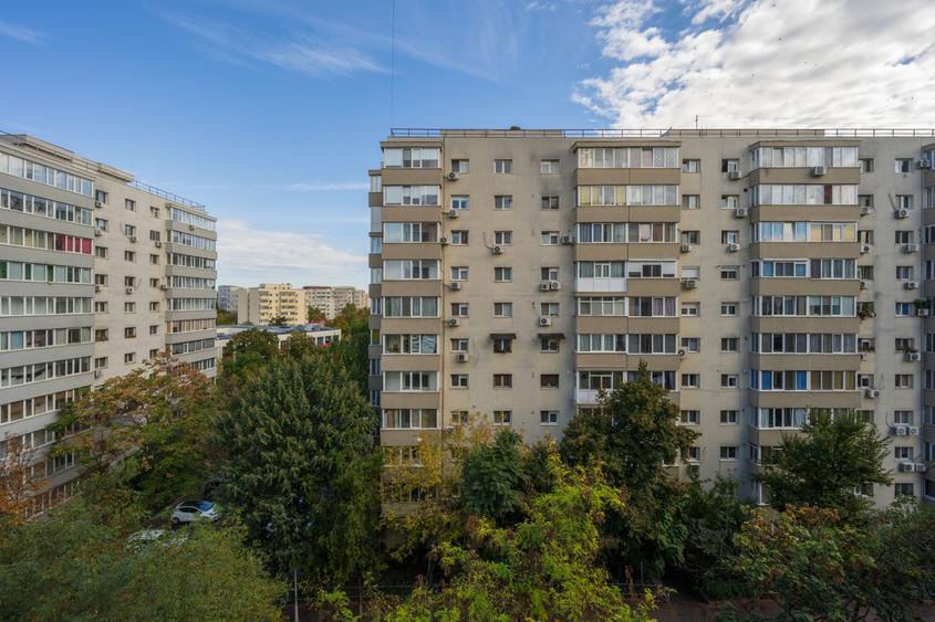 Apartament cu 2 camere semidecomandat, mobilat în Dristor