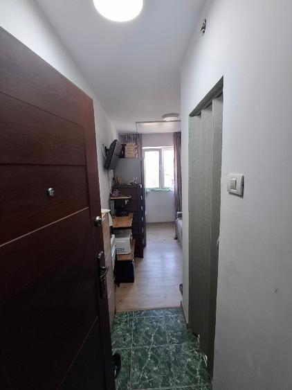 Garsonieră nedecomandată în CET