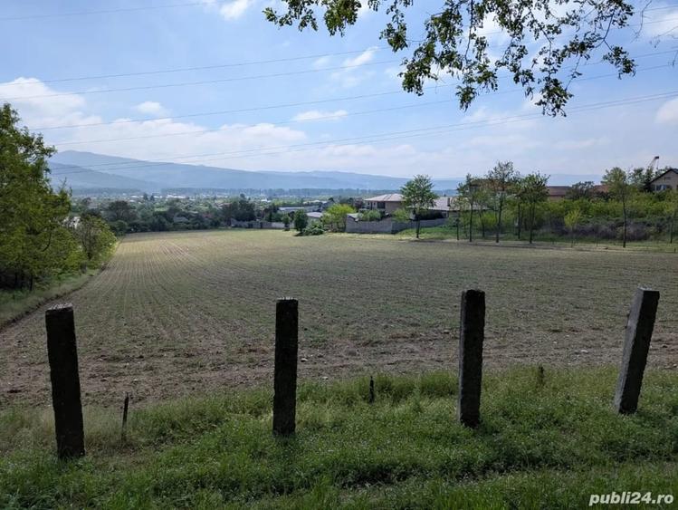 Teren de 3057 mp, în Bujoreni