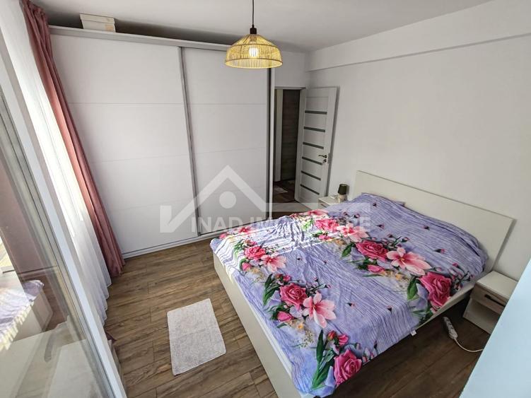Apartament cu 2 camere semidecomandat, mobilat în Florești