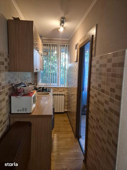 Apartament cu 2 camere semidecomandat în Calea București