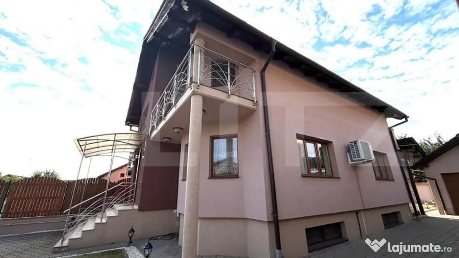 Casă cu 4 camere cu Teren 400 Mp în Micești