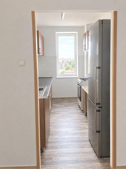 Apartament cu 3 camere decomandat, mobilat în Elisabetin