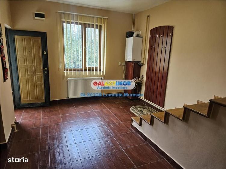 Casă cu 4 camere în Valea