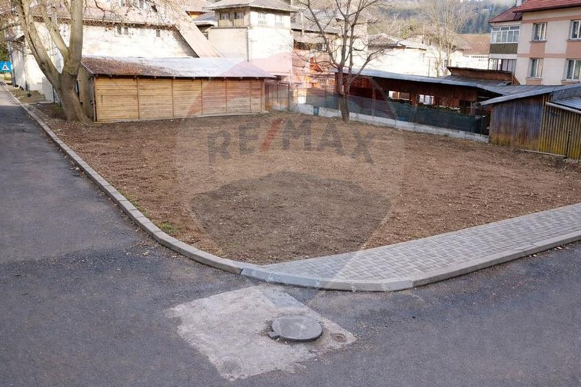 Teren Construcții intravilan de 322 mp, în Central