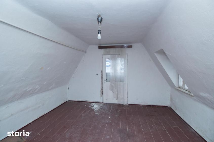 Casă cu 6 camere cu Teren 200 Mp în Central