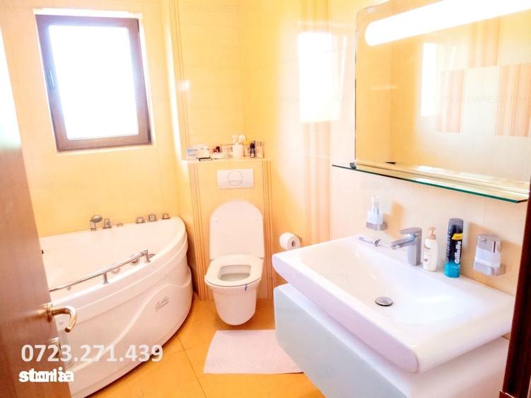 Casă cu 10 camere cu Teren 2500 Mp în Chiajna