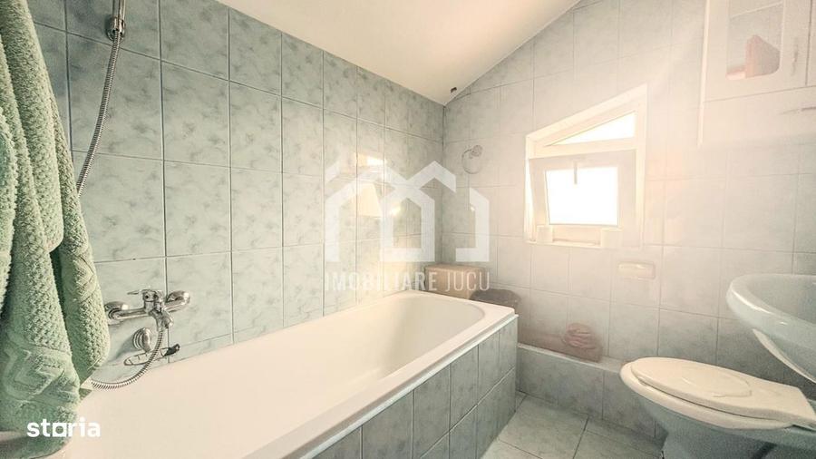 Casă cu 4 camere cu Teren 745 Mp în Jucu