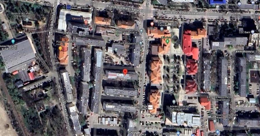 Apartament cu 3 camere semidecomandat în Central