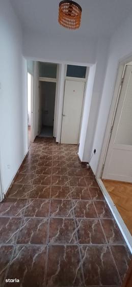 Apartament cu 3 camere decomandat în Gării