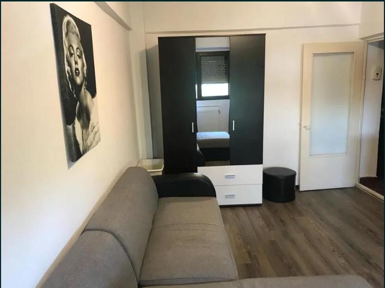 Garsonieră decomandată, mobilată în Unirii Sud