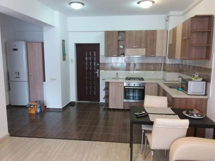 Apartament cu 2 camere semidecomandat în Sălcuța