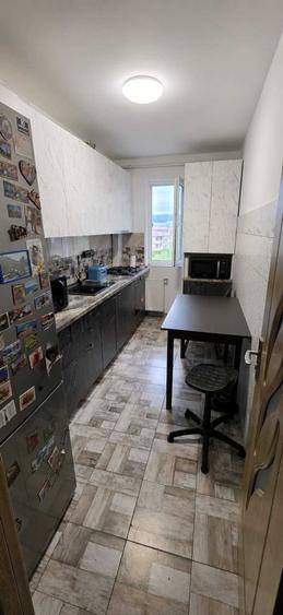 Apartament cu 2 camere decomandat în Florești