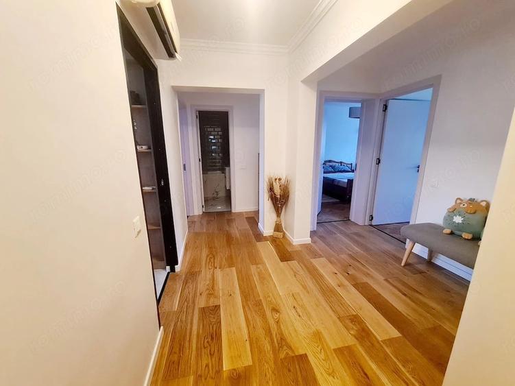 Apartament cu 4 camere decomandat în Central