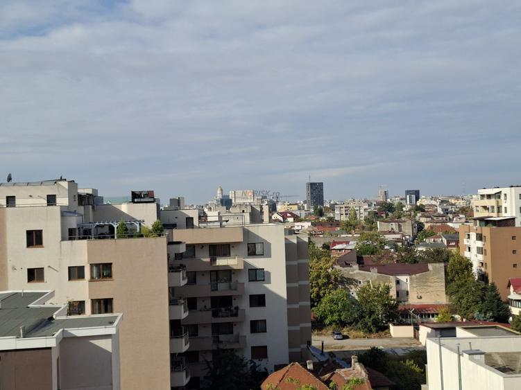 Apartament cu 2 camere semidecomandat, mobilat în P-ța Muncii